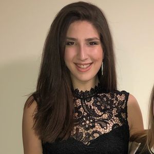 Meet your Posher, Lauren